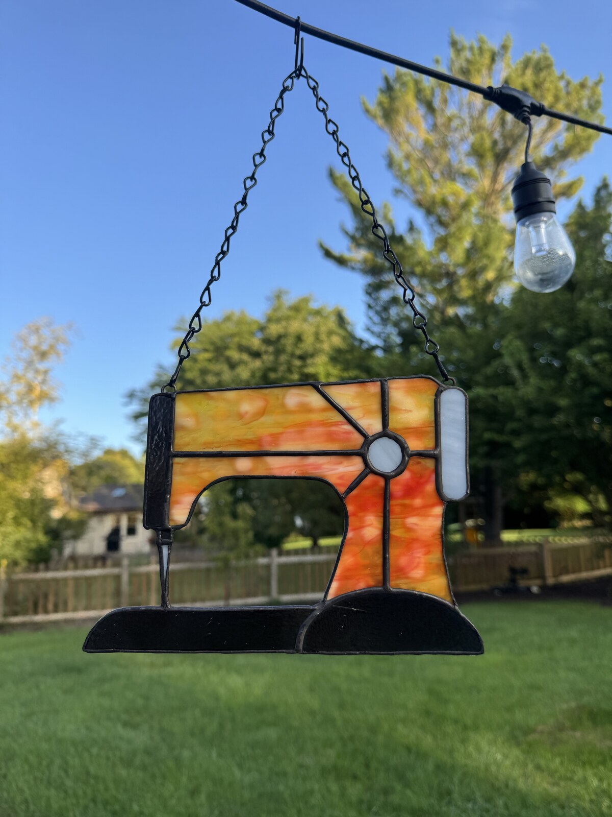 Sewing machine — Tequila Sunset, detail
