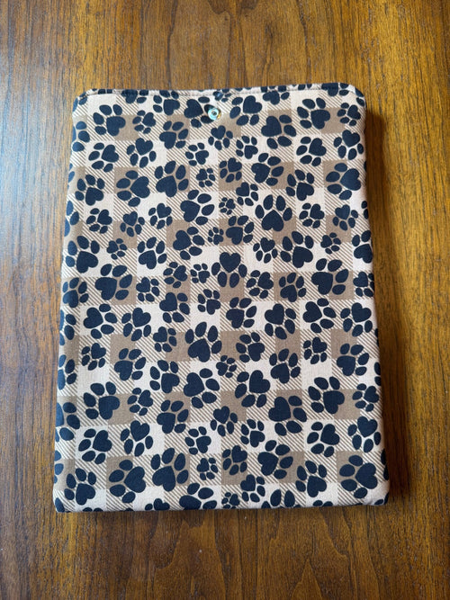 Large Device Sleeve Animal Print Heart Puppy Prints front