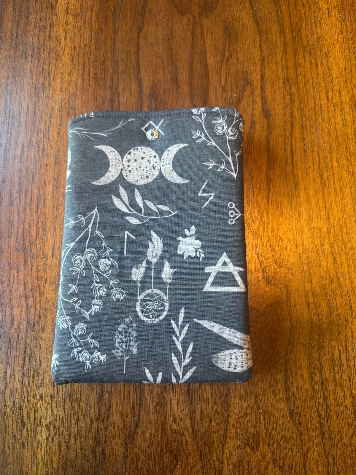 small-mystical Herbs and Symbols back
